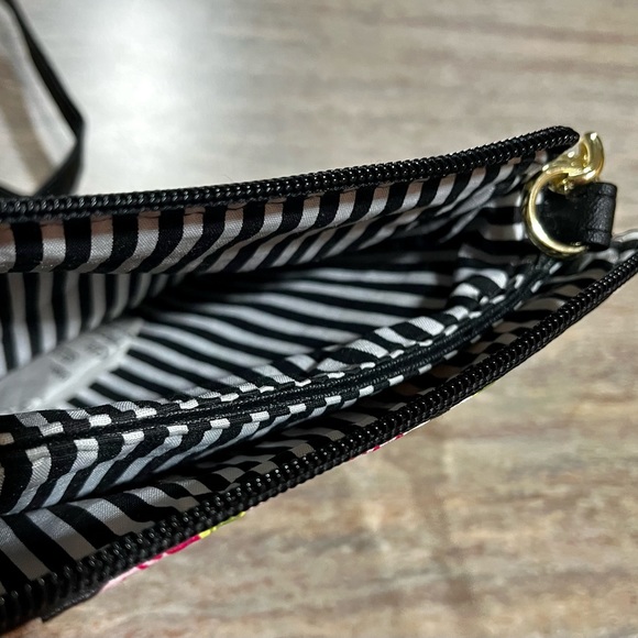 NWT Luv by Betsey Johnson Leo Red LB Double crossbody bag w/ Heart ♥️ keychain - Picture 12 of 16